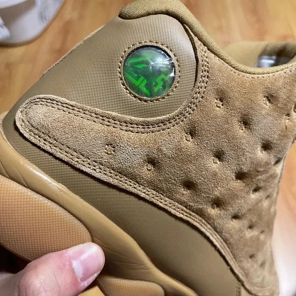 Jordan 13 “wheat” — size 10.5 - Picture 3 of 4
